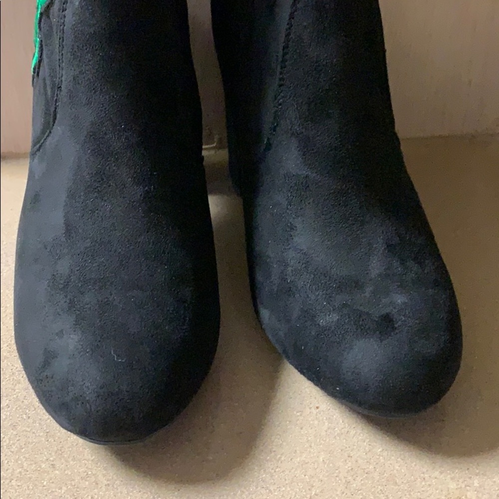 BLACK FAUX SUEDE FLORAL BOOTIE BOOTS - Picture 7 of 8